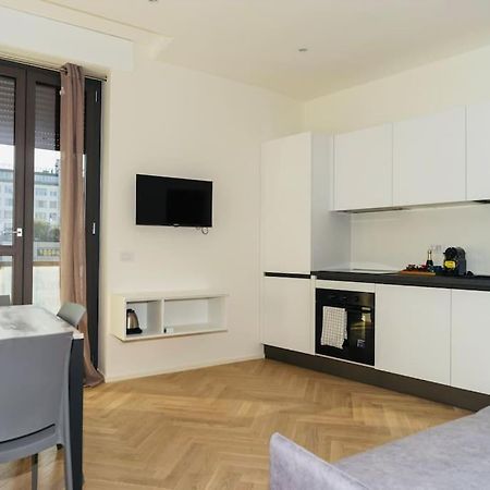 Sky View -Porta Nuova- Appartamento 7 Con Terrazzo Милано Екстериор снимка